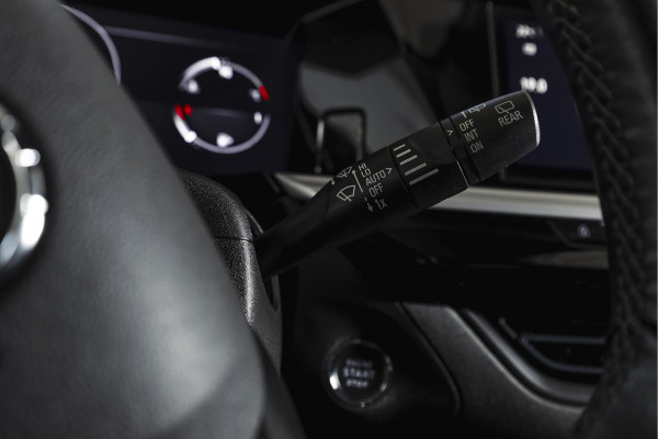 Opel Grandland 1.2 Turbo 130 PK GS Line - Automaat | Cruise | Winterpakket | PDC | Camera | NAV + App. Connect | ECC | DAB | LM 18" |