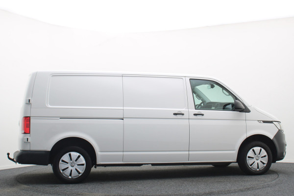 Volkswagen Transporter 2.0 TDI L2H1 28 150PK Trekhaak, Apple Carplay, DAB, Cruise, PDC
