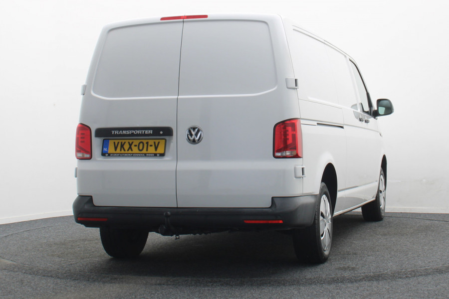Volkswagen Transporter 2.0 TDI L2H1 28 150PK Trekhaak, Apple Carplay, DAB, Cruise, PDC