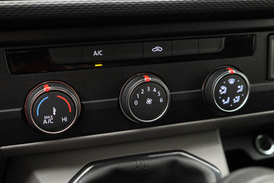 Volkswagen Transporter 2.0 TDI L2H1 28 150PK Trekhaak, Apple Carplay, DAB, Cruise, PDC