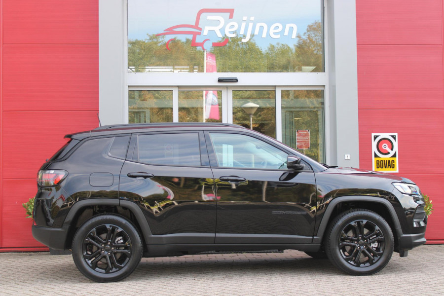 Jeep Compass 4xe 240PK Plug-in Hybrid ELECTRIC UPLAND | LAGE KM STAND! | NAVIGATIE | DRAADLOZE APPLE CARPLAY/ANDROID AUTO | DRAADLOZE TELEFOONLADER | ALL SEASON BANDEN | KEYLESS ENTRY/START | ADAPTIVE CRUISE CONTROL | FULL LED KOPLAMPEN | 17" LICHTMETALEN VELGEN | CLIMATE CONTROL | DAB+ RADIO |