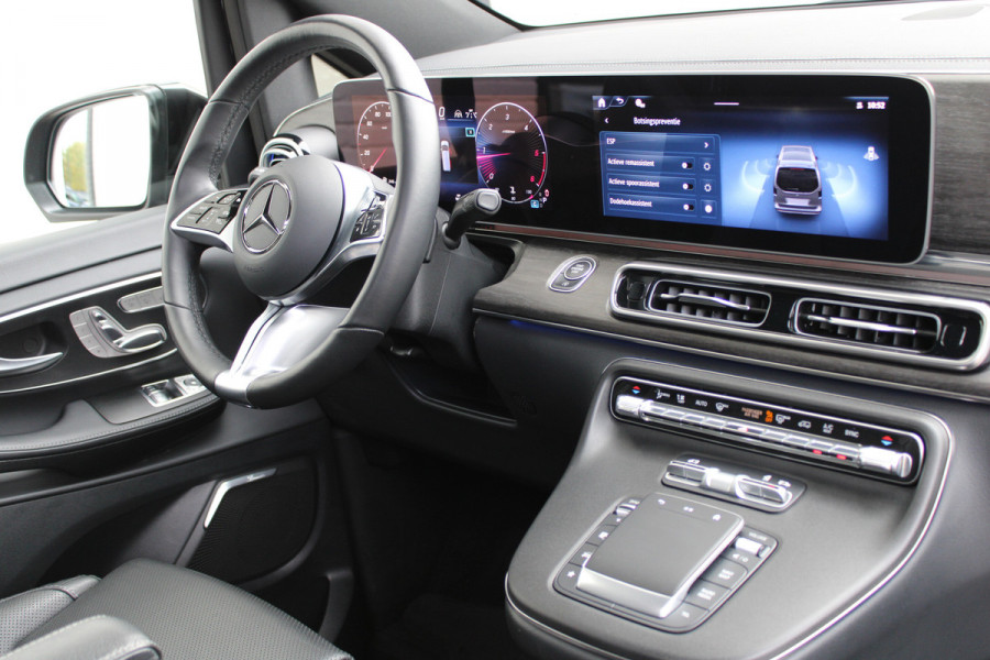 Mercedes-Benz V-Klasse 300d / AMG / 4-Matic / DC / Luchtvering / Pano / Elec Stoelen / Burmester / Vol Opties / NIEUWSTAAT.