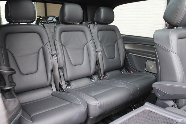 Mercedes-Benz V-Klasse 300d / AMG / 4-Matic / DC / Luchtvering / Pano / Elec Stoelen / Burmester / Vol Opties / NIEUWSTAAT.