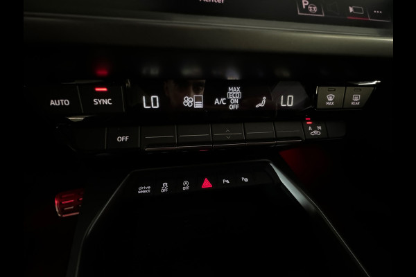 Audi A3 Sportback 35 TFSI S edition Pano|Sfeer|Camera|Keyless|ACC|Lane