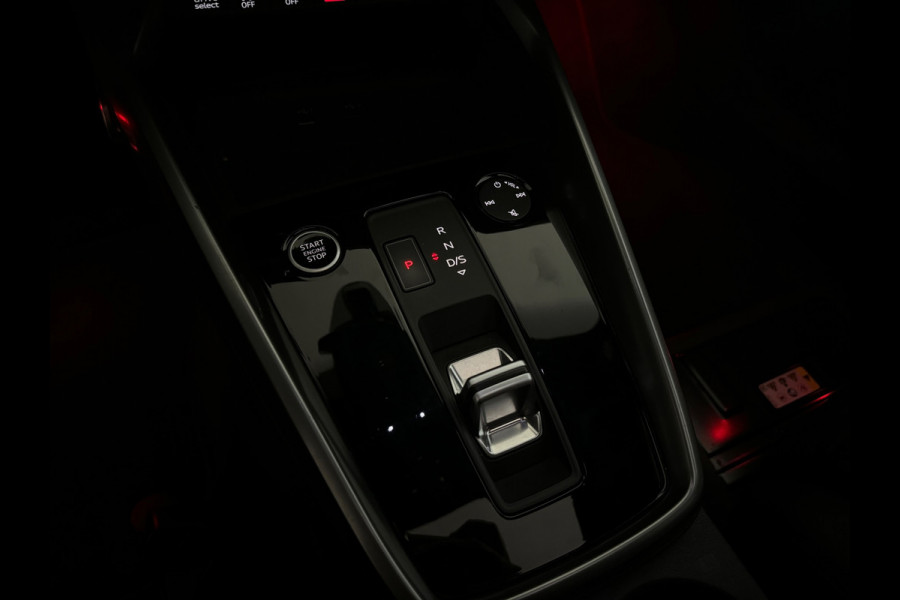 Audi A3 Sportback 35 TFSI S edition Pano|Sfeer|Camera|Keyless|ACC|Lane