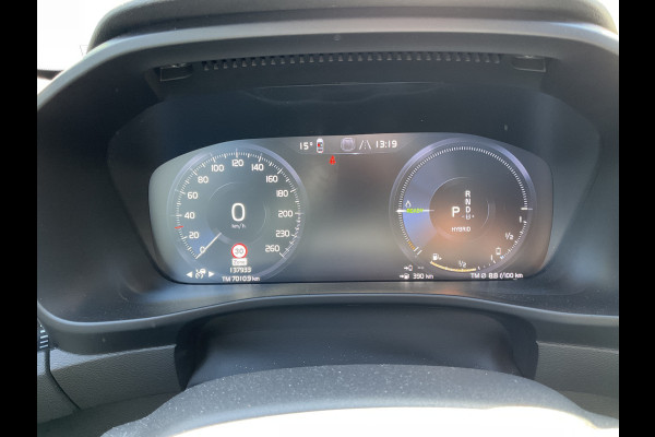 Volvo XC40 1.5 T4 Recharge R-Design Pano Leer H/K Camera Stoel/Stuurverw Led Carplay Plug-in PHEV