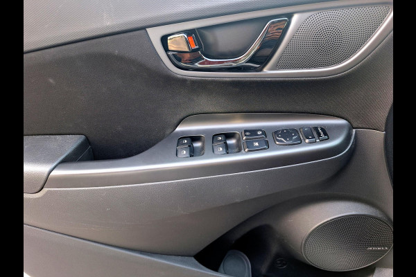 Hyundai Kona 1.6 GDI HEV Fashion | Climate | Trekhaak 1300kg |  Blindspot | Adaptive CC | Camera | HUD |