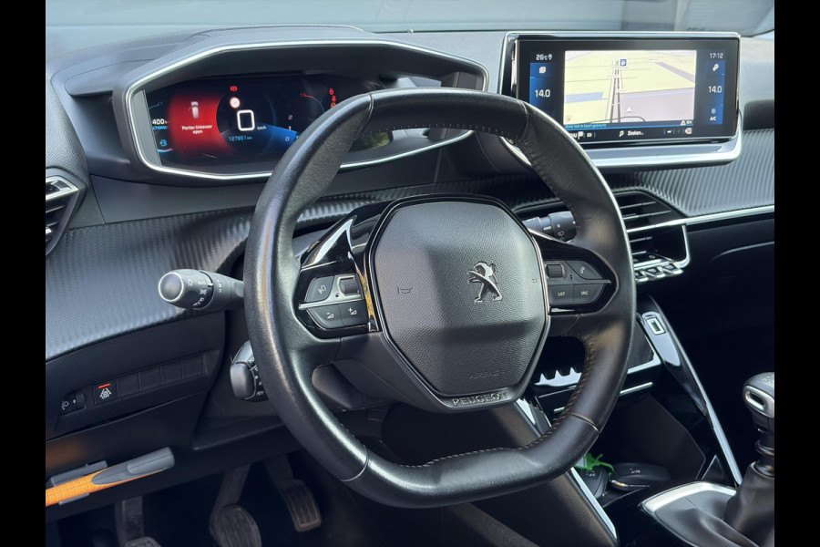 Peugeot 208 1.2 PureTech Allure ✓D-riem vv in 10-2025✓1e Eigenaar✓360° Camera✓Carplay✓Navi✓101pk✓LED✓Clima✓Cruise✓6 Bak✓Pdc✓Lm velgen✓Halfleder✓Recent beurt gehad✓N.A.P✓Apk tot 08-2028