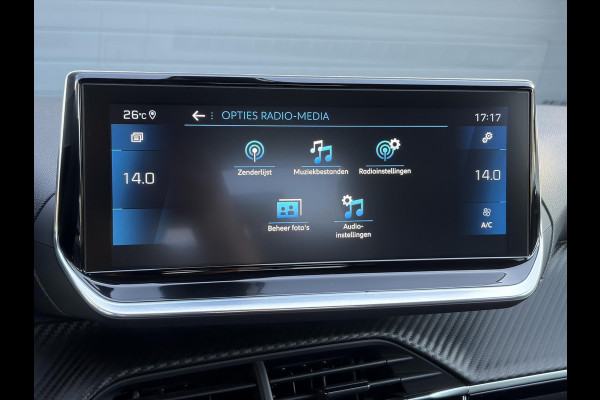Peugeot 208 1.2 PureTech Allure ✓D-riem vv in 10-2025✓1e Eigenaar✓360° Camera✓Carplay✓Navi✓101pk✓LED✓Clima✓Cruise✓6 Bak✓Pdc✓Lm velgen✓Halfleder✓Recent beurt gehad✓N.A.P✓Apk tot 08-2028