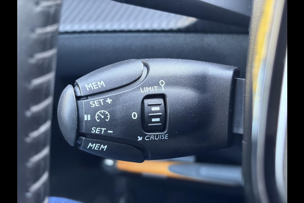 Peugeot 208 1.2 PureTech Allure ✓D-riem vv in 10-2025✓1e Eigenaar✓360° Camera✓Carplay✓Navi✓101pk✓LED✓Clima✓Cruise✓6 Bak✓Pdc✓Lm velgen✓Halfleder✓Recent beurt gehad✓N.A.P✓Apk tot 08-2028