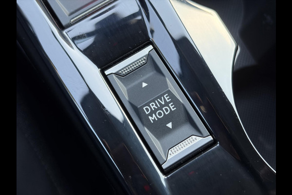 Peugeot 208 1.2 PureTech Allure ✓D-riem vv in 10-2025✓1e Eigenaar✓360° Camera✓Carplay✓Navi✓101pk✓LED✓Clima✓Cruise✓6 Bak✓Pdc✓Lm velgen✓Halfleder✓Recent beurt gehad✓N.A.P✓Apk tot 08-2028