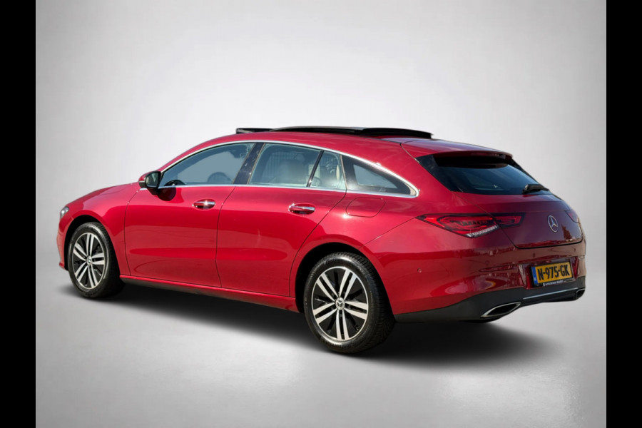 Mercedes-Benz CLA-Klasse Shooting Brake 250e Solution AMG Limited (NL-auto, Goed OnderH, Panorama, SfeerV, Carplay, Lane Assist)