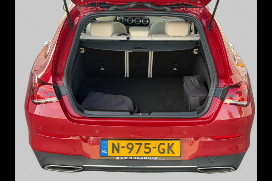 Mercedes-Benz CLA-Klasse Shooting Brake 250e Solution AMG Limited (NL-auto, Goed OnderH, Panorama, SfeerV, Carplay, Lane Assist)