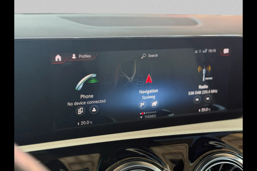 Mercedes-Benz CLA-Klasse Shooting Brake 250e Solution AMG Limited (NL-auto, Goed OnderH, Panorama, SfeerV, Carplay, Lane Assist)