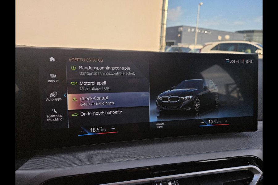 BMW 3 Serie Touring 318i NL-AUTO | PANODAK | PDC | Curved Display