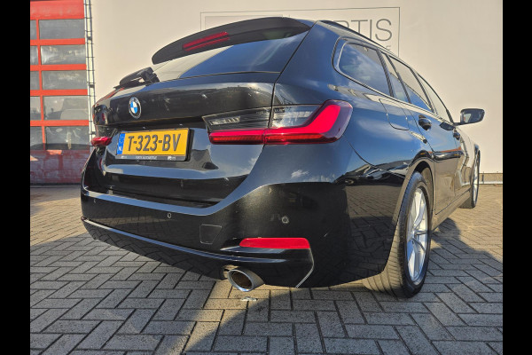 BMW 3 Serie Touring 318i NL-AUTO | PANODAK | PDC | Curved Display