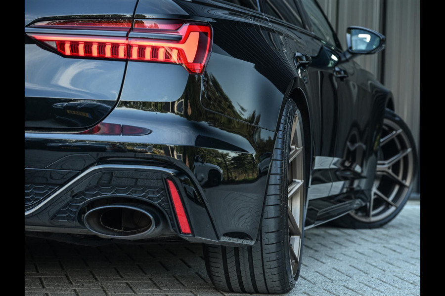 Audi A6 Avant RS 6 TFSI quattro | Achterasbesturing | VOSSEN Velgen | B&O | 360 Camera | Luchtvering | Memory Seat | Stoelverwarming V+A | Stuurverwarming | Ambiance Interieur | Trekhaak |