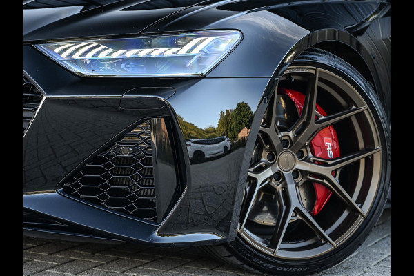 Audi A6 Avant RS 6 TFSI quattro | Achterasbesturing | VOSSEN Velgen | B&O | 360 Camera | Luchtvering | Memory Seat | Stoelverwarming V+A | Stuurverwarming | Ambiance Interieur | Trekhaak |