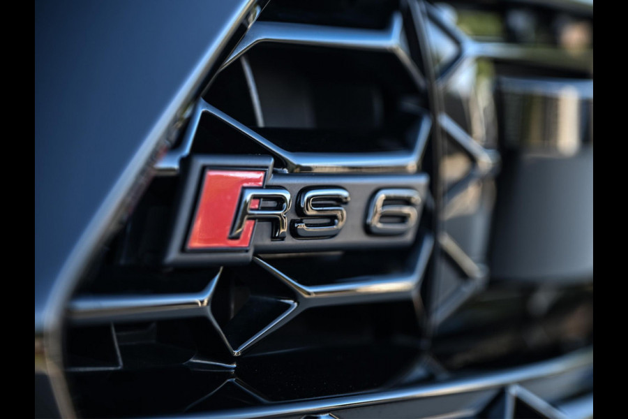 Audi A6 Avant RS 6 TFSI quattro | Achterasbesturing | VOSSEN Velgen | B&O | 360 Camera | Luchtvering | Memory Seat | Stoelverwarming V+A | Stuurverwarming | Ambiance Interieur | Trekhaak |