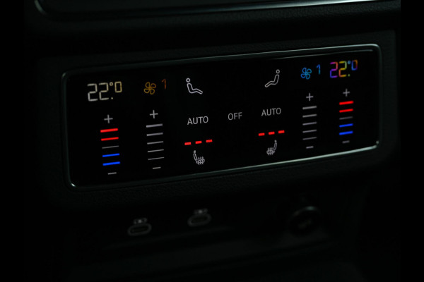Audi A6 Avant RS 6 TFSI quattro | Achterasbesturing | VOSSEN Velgen | B&O | 360 Camera | Luchtvering | Memory Seat | Stoelverwarming V+A | Stuurverwarming | Ambiance Interieur | Trekhaak |