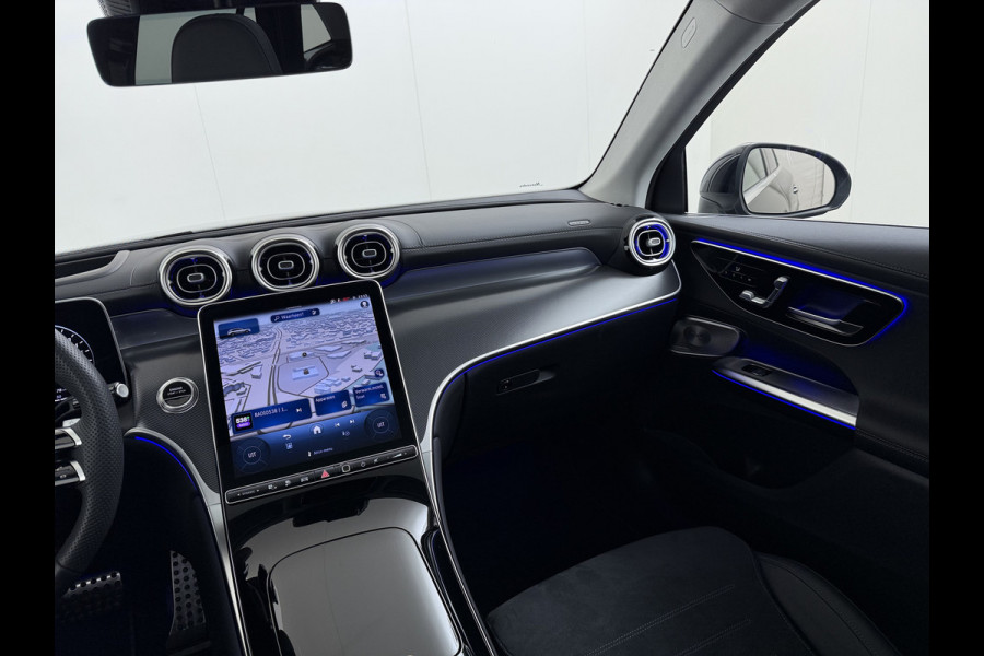 Mercedes-Benz GLC 300 e 4MATIC AMG Line | Pano HUD Trekhaak Burmester Memory