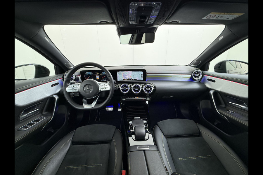 Mercedes-Benz A-Klasse A 250 AMG line | Pano Distronic Multibeam Burmester