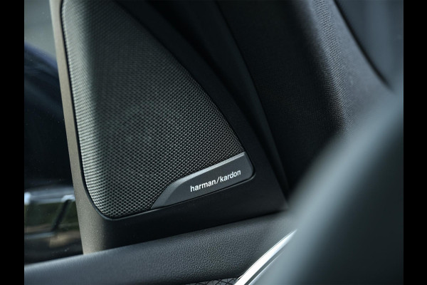 BMW X3 xDrive30e High Executive M-sport | Panoramadak | Harman/Kardon | Camera | Active Cruise | Memory Seat | BMW Gesture Control | Stuurverwarming | Stoelverwarming | Trekhaak |