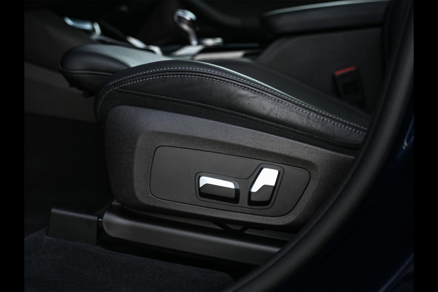 BMW X3 xDrive30e High Executive M-sport | Panoramadak | Harman/Kardon | Camera | Active Cruise | Memory Seat | BMW Gesture Control | Stuurverwarming | Stoelverwarming | Trekhaak |