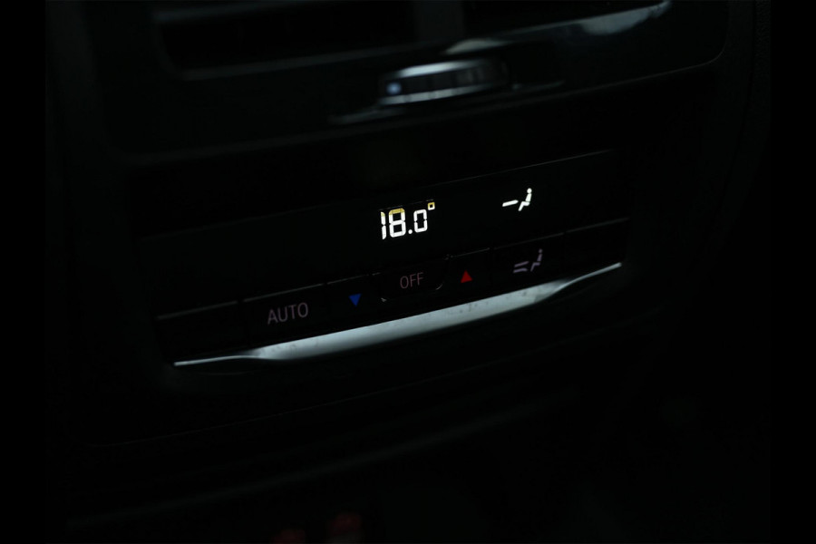 BMW X3 xDrive30e High Executive M-sport | Panoramadak | Harman/Kardon | Camera | Active Cruise | Memory Seat | BMW Gesture Control | Stuurverwarming | Stoelverwarming | Trekhaak |