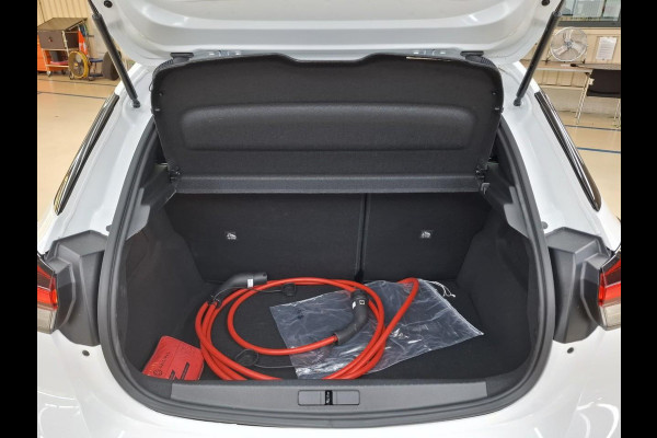 Opel Corsa Electric Long Range Business Edition 51 kWh Warmtepomp