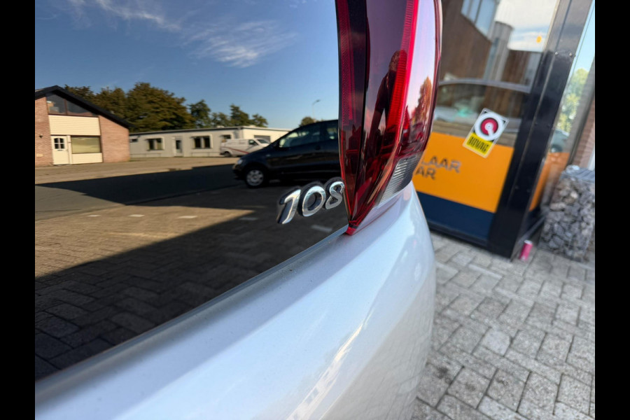 Peugeot 108 1.0 e-VTi Allure TOP! | AUTOMAAT | 61.722 KM | CLIMATE | CAMERA | OPEN DAK |