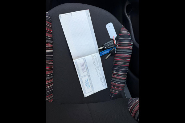 Citroën C1 1.0 VTi Feel | 2E EIGENAAR | 82.229 KM | CARPLAY | CAMERA | AIRCO | PRIVACY GLASS |