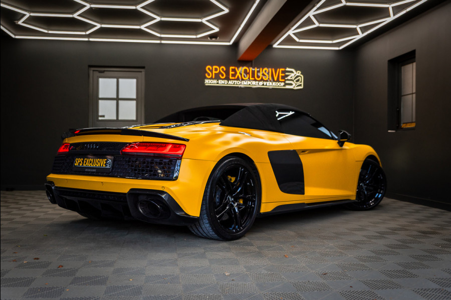 Audi R8 Spyder 5.2 performance quattro / Buckets / Capristo / Keramisch / Non OPF / B&O / Exclusive