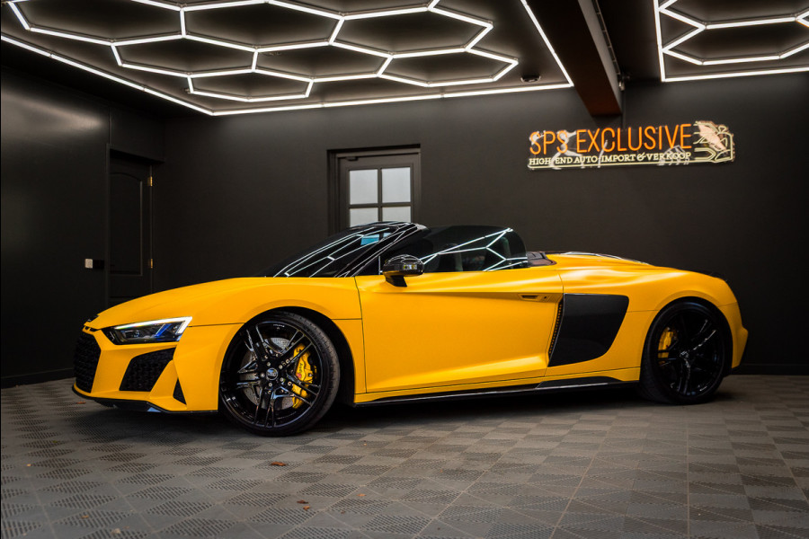Audi R8 Spyder 5.2 performance quattro / Buckets / Capristo / Keramisch / Non OPF / B&O / Exclusive