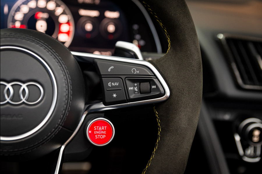 Audi R8 Spyder 5.2 performance quattro / Buckets / Capristo / Keramisch / Non OPF / B&O / Exclusive
