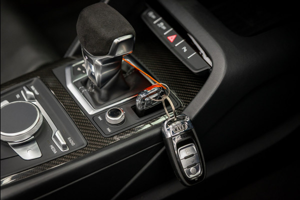 Audi R8 Spyder 5.2 performance quattro / Buckets / Capristo / Keramisch / Non OPF / B&O / Exclusive