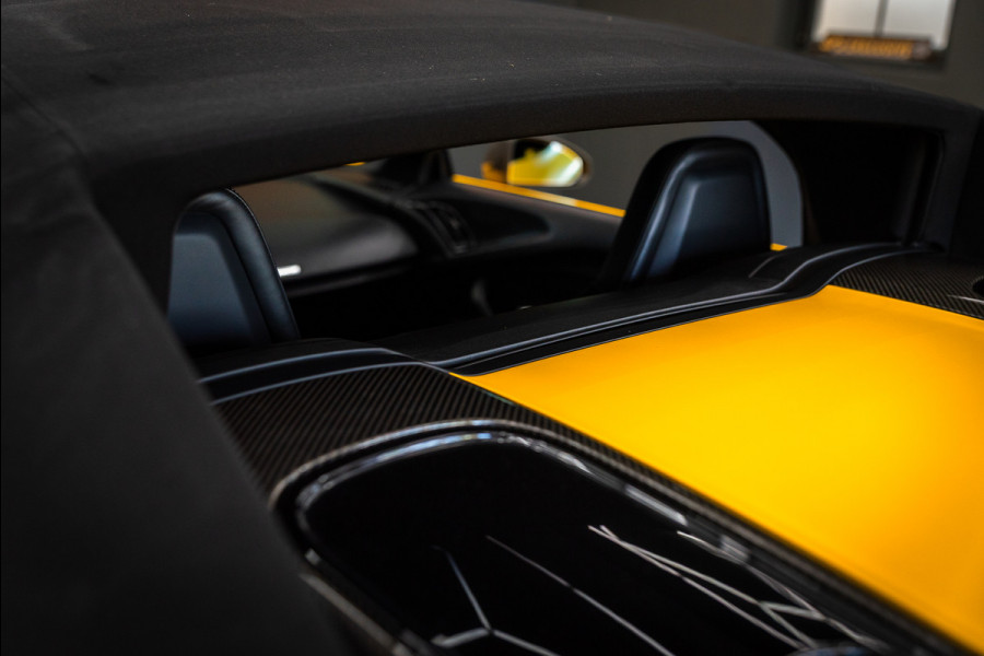 Audi R8 Spyder 5.2 performance quattro / Buckets / Capristo / Keramisch / Non OPF / B&O / Exclusive