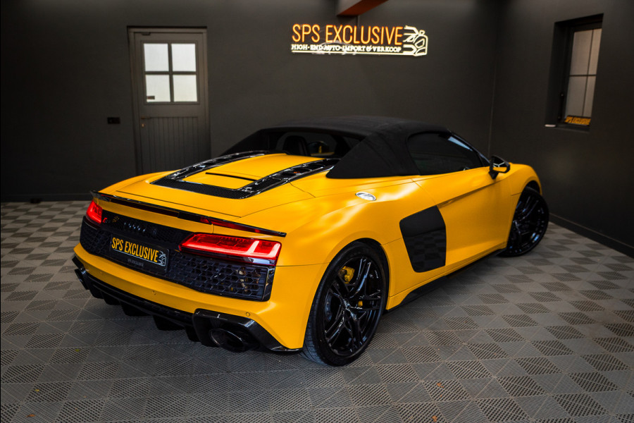 Audi R8 Spyder 5.2 performance quattro / Buckets / Capristo / Keramisch / Non OPF / B&O / Exclusive