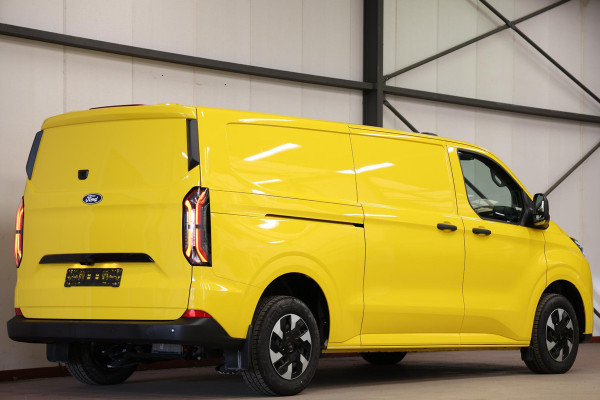 Ford E-Transit 340 L2H1 LANG Limited 71 kWh CAMERA LED