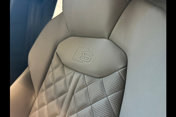 Audi Q8 60 TFSI e quattro S Line Pano|RS Seat|Carbon|HuD|B&O