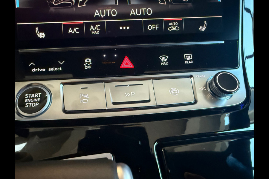Audi Q8 60 TFSI e quattro S Line Compe Pano|RS Seats|BTW|HuD