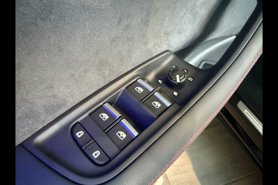 Audi Q8 60 TFSI e quattro S Line Compe Pano|RS Seats|BTW|HuD