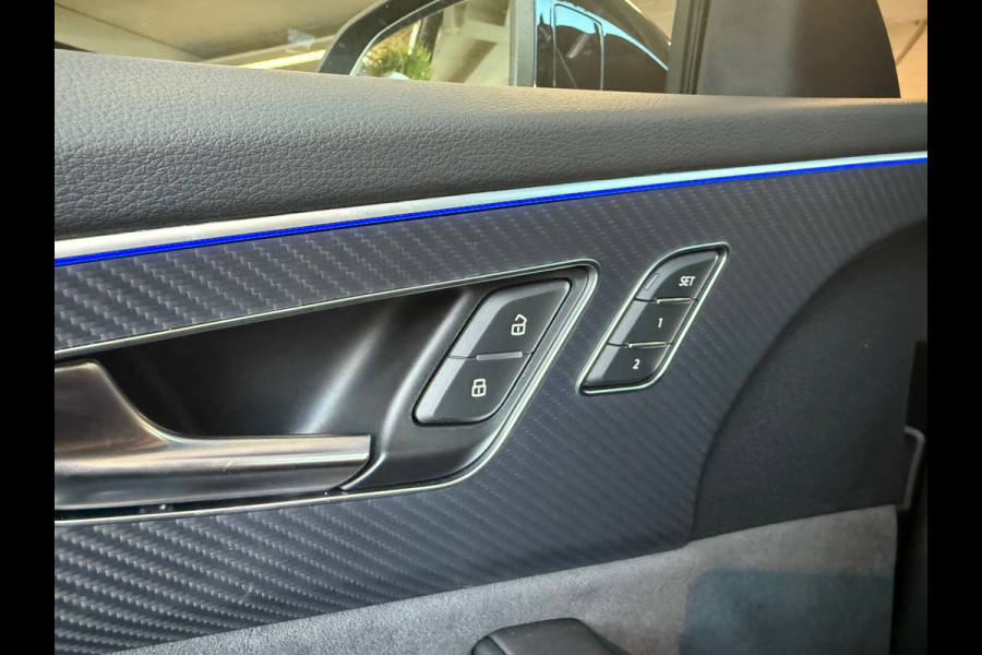 Audi Q8 60 TFSI e quattro S Line Compe Pano|RS Seats|BTW|HuD