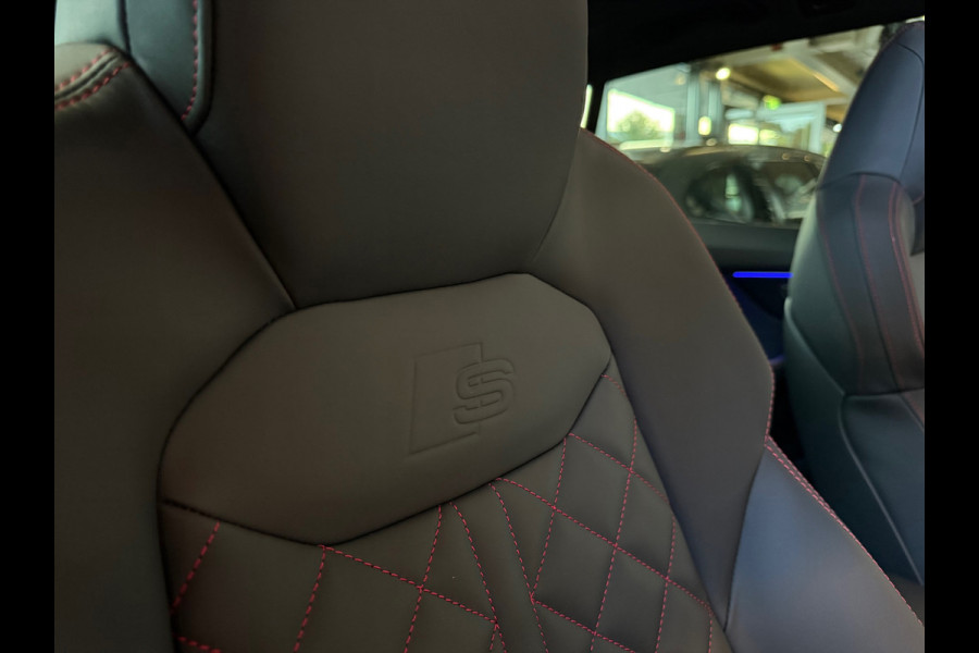 Audi Q8 60 TFSI e quattro S Line Compe Pano|RS Seats|BTW|HuD