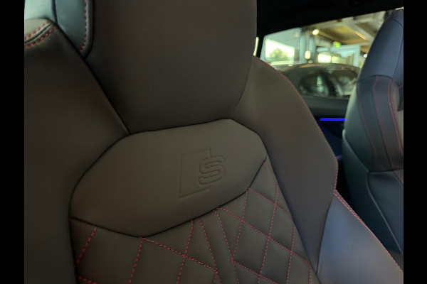 Audi Q8 60 TFSI e quattro S Line Compe Pano|RS Seats|BTW|HuD