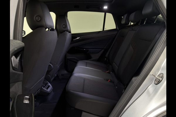 Volkswagen ID.5 GTX 77 kWh | ACC | Panoramadak | Keyless | Adaptief sportonderstel | Warmtepomp | Trekhaak