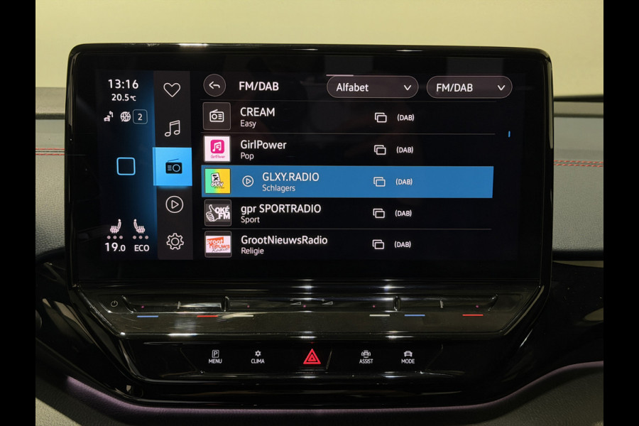 Volkswagen ID.5 GTX 77 kWh | ACC | Panoramadak | Keyless | Adaptief sportonderstel | Warmtepomp | Trekhaak