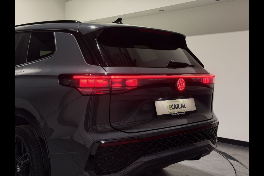 Volkswagen Tayron 1.5 eHybrid R-Line Edition | Trekhaak | H&K Audio | Panoramadak | Black Style | Winterpakket plus
