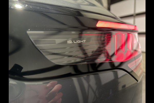 Volkswagen Tayron 1.5 eHybrid R-Line Edition | Trekhaak | H&K Audio | Panoramadak | Black Style | Winterpakket plus