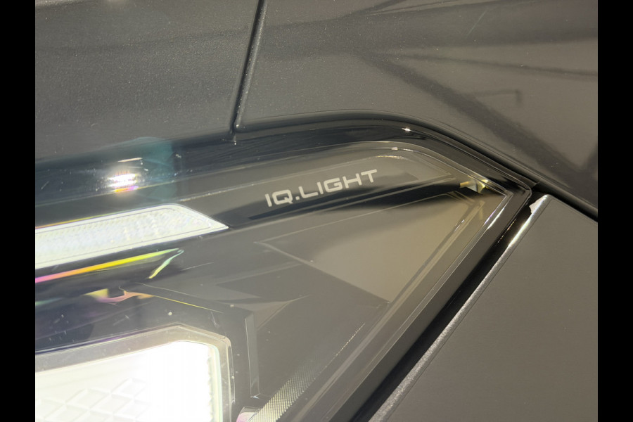 Volkswagen Tayron 1.5 eHybrid R-Line Edition | Trekhaak | H&K Audio | Panoramadak | Black Style | Winterpakket plus